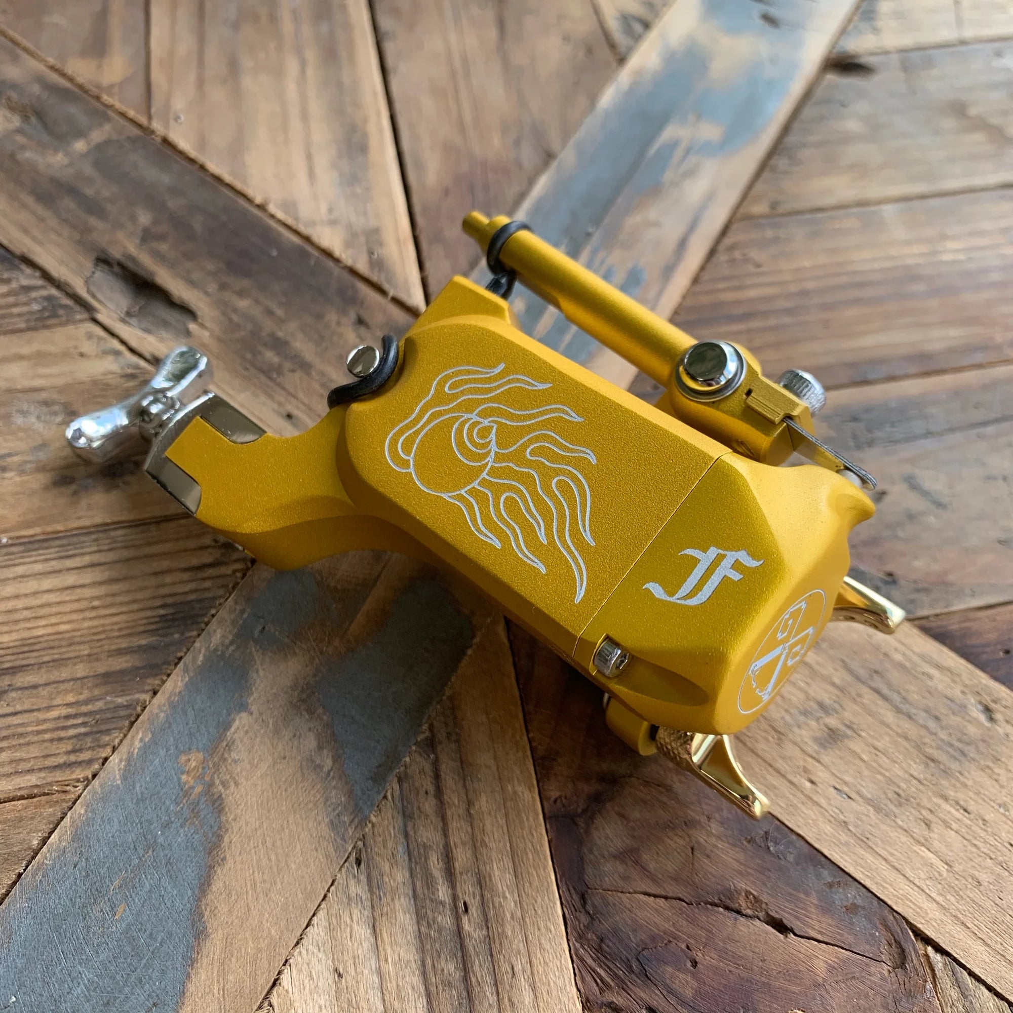 Lucas Ford - Gold Model F Rotary Machine