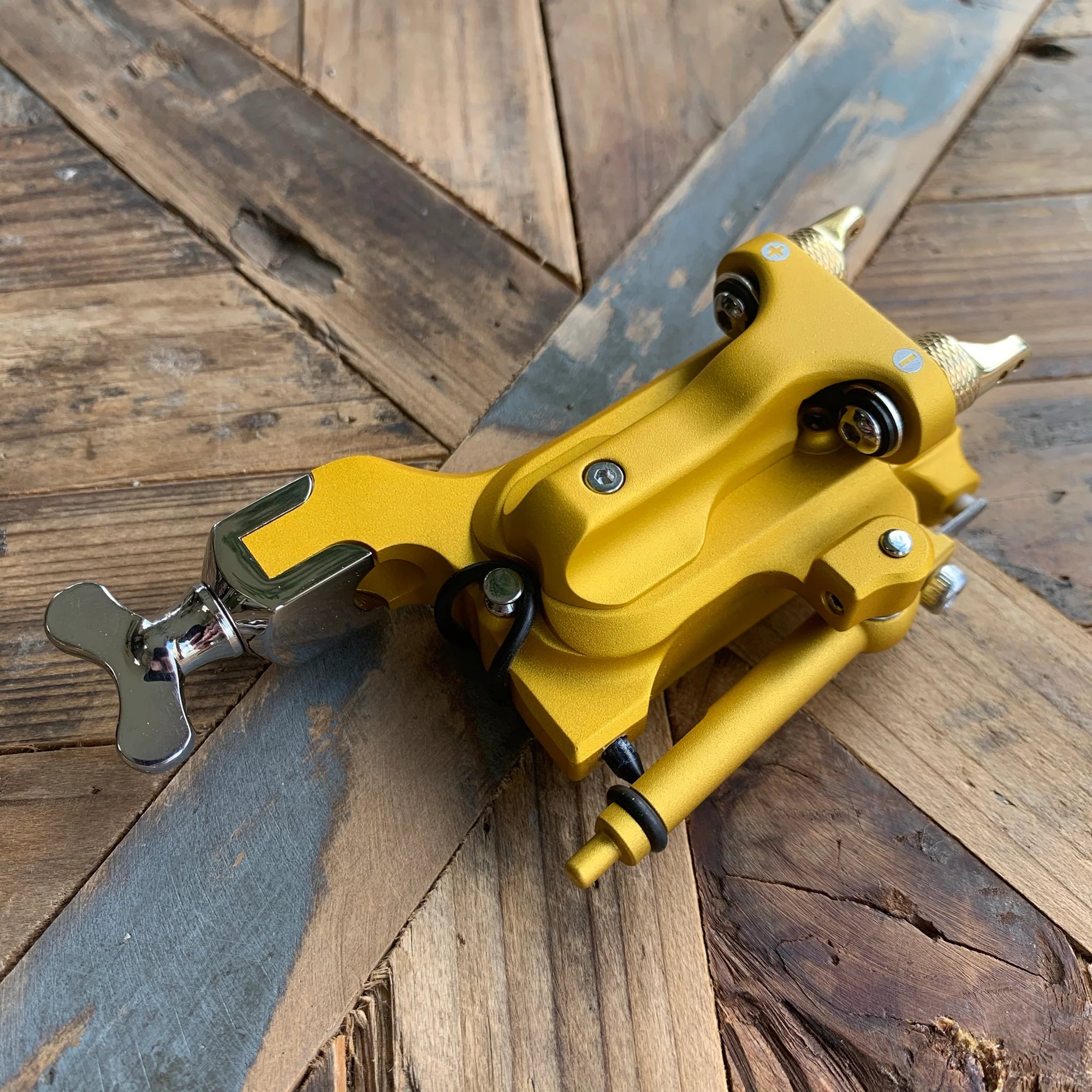 Lucas Ford - Gold Model F Rotary Machine