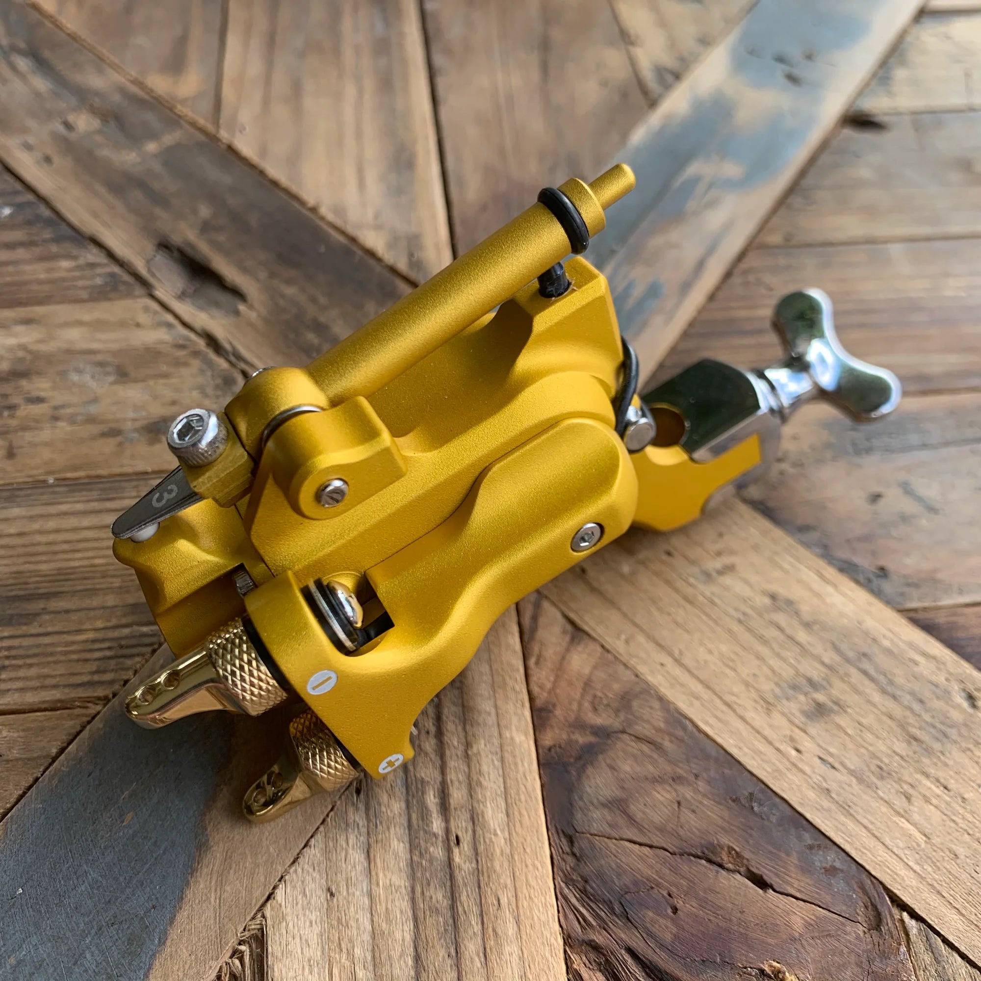 Lucas Ford - Gold Model F Rotary Machine