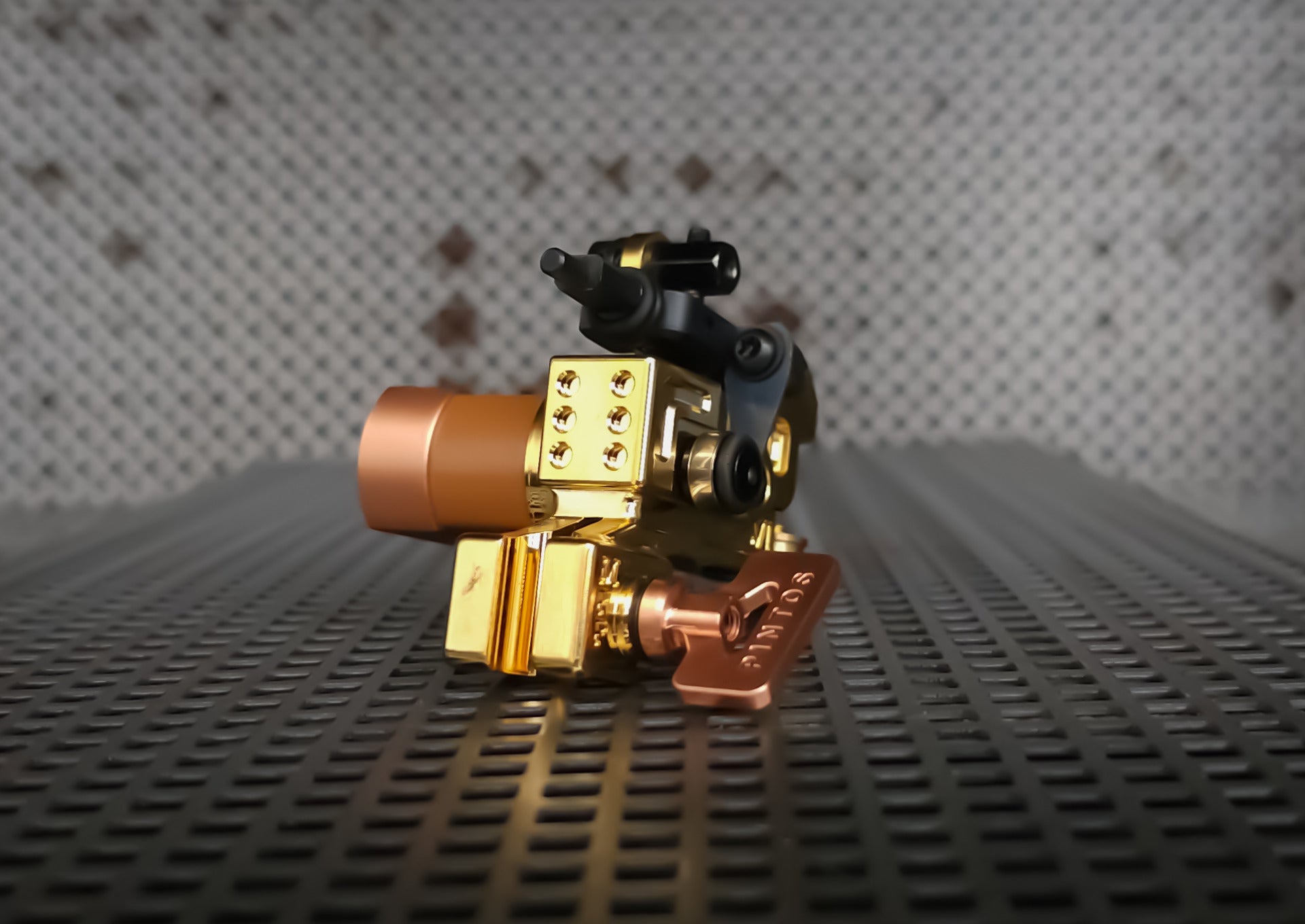 True Gold & Copper Liner Tattoo Machine by Martin Pintos P.